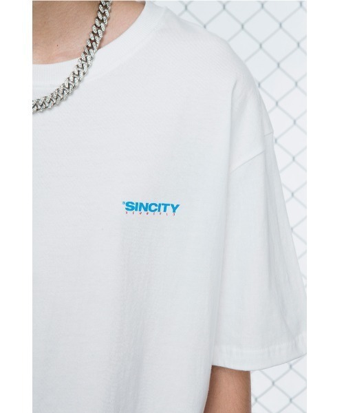 SINCITY(シンシティ)の「A'GEM/9 × .kom『SINCITY/シンシティ』NEW WORLD BLUE LOGO T-SHIRT/ニューワールド Tシャツ 半袖カットソー(Tシャツ/カットソー・メンズ・ホワイト・1/2)」の14枚目の写真