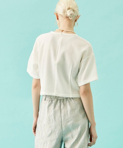 INella（イネラ）の「【INella/イネラ】シアサッカークロップドトップス（Tシャツ/カットソー・レディース・ブラック/その他2/ホワイト・FREE）」の7枚目の写真