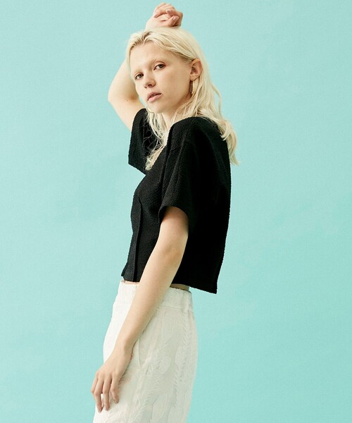 INella（イネラ）の「【INella/イネラ】シアサッカークロップドトップス（Tシャツ/カットソー・レディース・ブラック/その他2/ホワイト・FREE）」の14枚目の写真