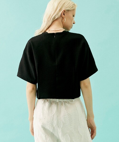 INella（イネラ）の「【INella/イネラ】シアサッカークロップドトップス（Tシャツ/カットソー・レディース・ブラック/その他2/ホワイト・FREE）」の15枚目の写真