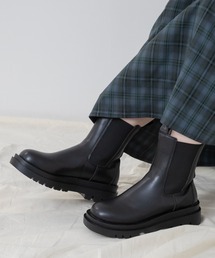 HEILIS | サイドゴアショートブーツ / チェルシーブーツ トラックソール サイドゴア ブラック(ブーツ)