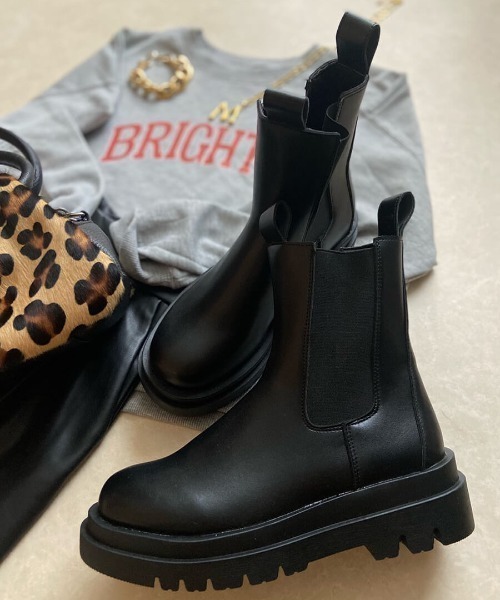 HEILIS（ヘイリス）の「サイドゴアショートブーツ / チェルシーブーツ トラックソール サイドゴア ブラック（ブーツ・レディース・ブラック・23/23.5/24/24.5/25）」の9枚目の写真