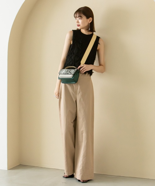 U by SPICK&SPAN(ユーバイスピックアンドスパン)の「ハイウエストチノパンツ(その他パンツ・レディース・ベージュ/ネイビー/レッド・38/36)」の6枚目の写真