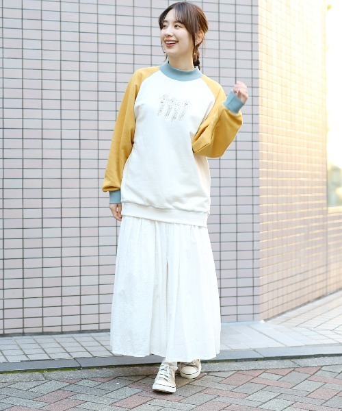 チチカカ（チチカカ）の「PEZ モックネックプルオーバー【WEB・一部店舗限定】【ユニセックス】（スウェット・レディース・チャコールグレー/オフホワイト/オレンジ・MEDIUM/LARGE）」の10枚目の写真