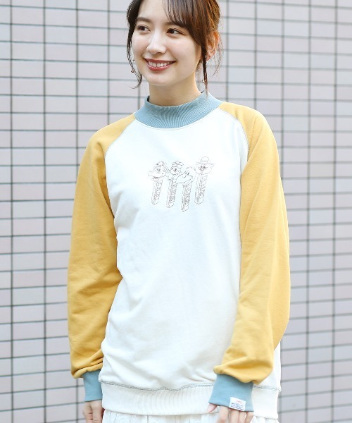 チチカカ（チチカカ）の「PEZ モックネックプルオーバー【WEB・一部店舗限定】【ユニセックス】（スウェット・レディース・チャコールグレー/オフホワイト/オレンジ・MEDIUM/LARGE）」の11枚目の写真