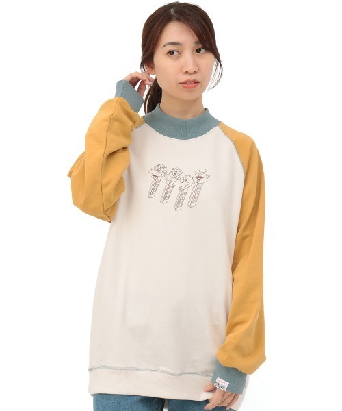 チチカカ（チチカカ）の「PEZ モックネックプルオーバー【WEB・一部店舗限定】【ユニセックス】（スウェット・レディース・チャコールグレー/オフホワイト/オレンジ・MEDIUM/LARGE）」の18枚目の写真