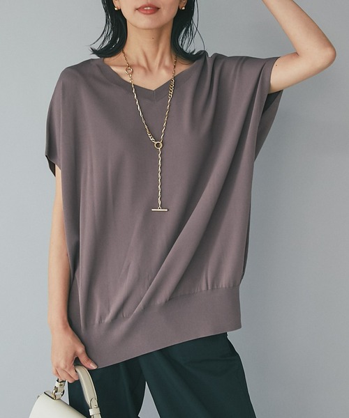 RIVE DROITE（リヴドロワ）の「バックタック浅Vネックニット（ニット/セーター・レディース・チャコールグレー/モカ/パープル・FREE）」の3枚目の写真