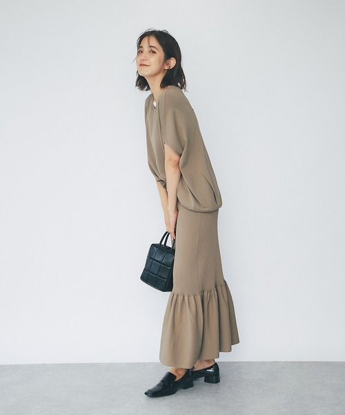 RIVE DROITE（リヴドロワ）の「バックタック浅Vネックニット（ニット/セーター・レディース・チャコールグレー/モカ/パープル・FREE）」の15枚目の写真