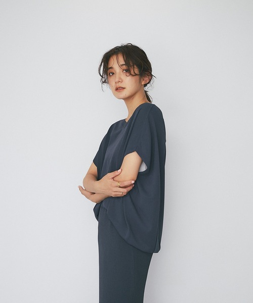 RIVE DROITE（リヴドロワ）の「バックタック浅Vネックニット（ニット/セーター・レディース・チャコールグレー/モカ/パープル・FREE）」の10枚目の写真