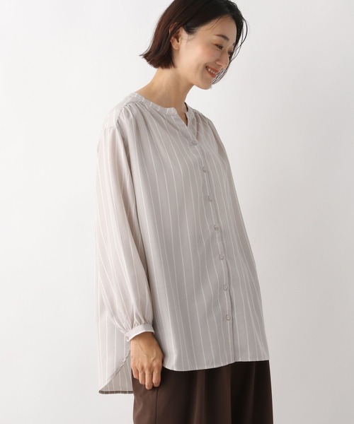 LEPSIM(レプシィム)の「さらキレ*アソートチュニック 299525(シャツ/ブラウス・レディース・チャコールグレー/ライトグレー/オフホワイト/イエロー/ブルー・FREE)」の3枚目の写真