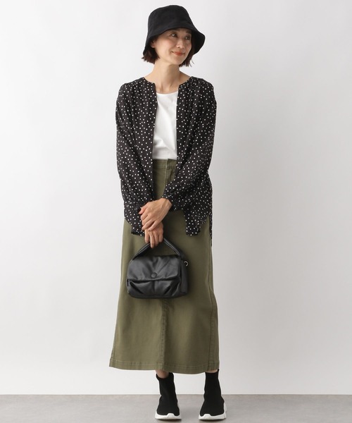 LEPSIM(レプシィム)の「さらキレ*アソートチュニック 299525(シャツ/ブラウス・レディース・チャコールグレー/ライトグレー/オフホワイト/イエロー/ブルー・FREE)」の12枚目の写真