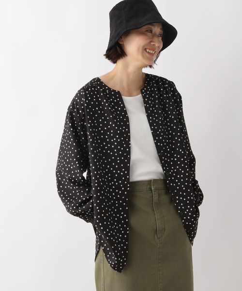 LEPSIM(レプシィム)の「さらキレ*アソートチュニック 299525(シャツ/ブラウス・レディース・チャコールグレー/ライトグレー/オフホワイト/イエロー/ブルー・FREE)」の9枚目の写真