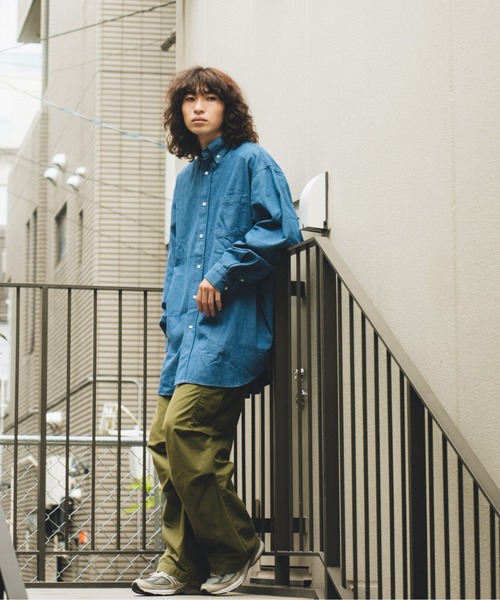 BROKEN BASE（ブロークンベース）の「オーバーサイズデニムシャツ（シャツ/ブラウス・メンズ・ブルー・MEDIUM/LARGE）」の4枚目の写真