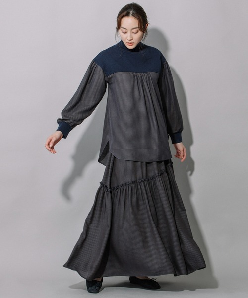 Munich（ミューニック）の「レーヨンポリエステルビエラ×ニットハイネックプルオーバー（シャツ/ブラウス・レディース・ブラック/ベージュ/ネイビー・FREE）」の4枚目の写真