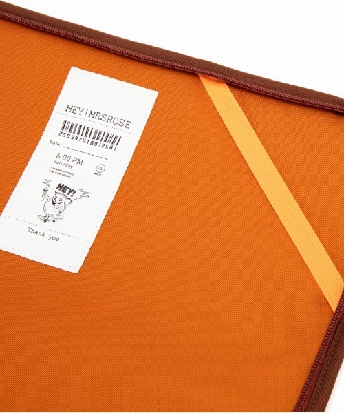 HEY!MrsROSE（ヘイミセスローズ）の「HEY! Mrs ROSE(ヘイ！ミセスローズ)WORLD PC CASE（PC・タブレットケース・レディース・グリーン/ブラウン/ベージュ・FREE）」の9枚目の写真