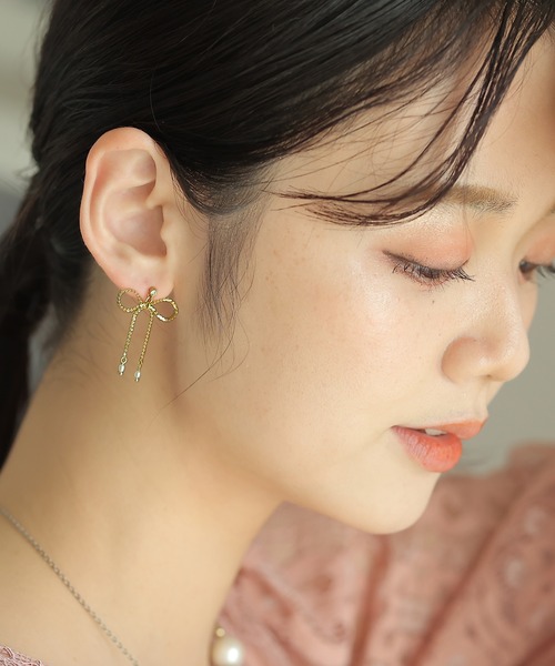 PourVous（プールヴー）の「パール 付きリボンチェーンイヤリング＆ピアス 結婚式 同窓会 オケージョン 二次会 （イヤリング・レディース・B/A・FREE）」の3枚目の写真