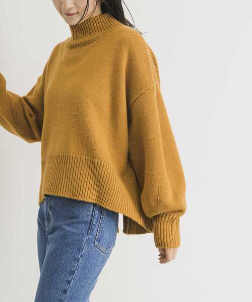 URBAN RESEARCH(アーバンリサーチ)の「『WEB限定』タートルスクエアニット(ニット/セーター・レディース・イエロー系その他/ネイビー/ベージュ系その他・FREE)」の16枚目の写真