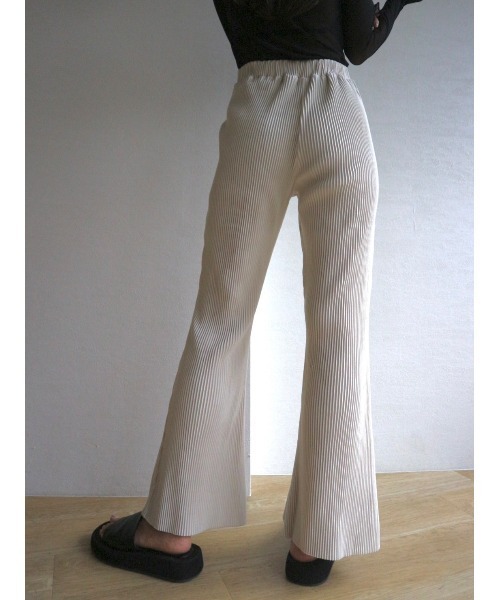 TRUNC（トランクエイティーエイト）の「Velour Flared Pants（その他パンツ・レディース・ブラック・FREE）」の8枚目の写真