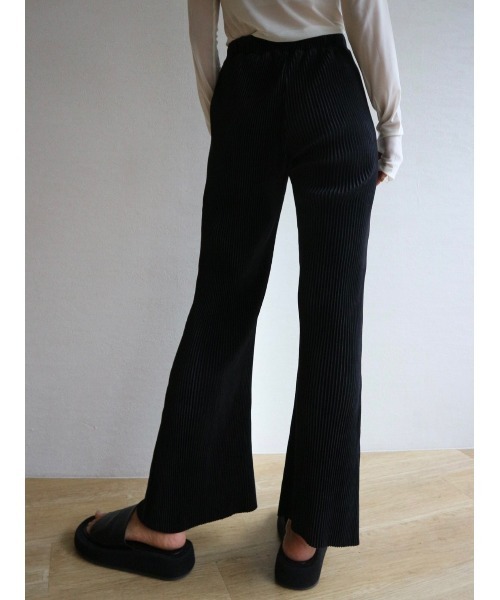 TRUNC（トランクエイティーエイト）の「Velour Flared Pants（その他パンツ・レディース・ブラック・FREE）」の5枚目の写真