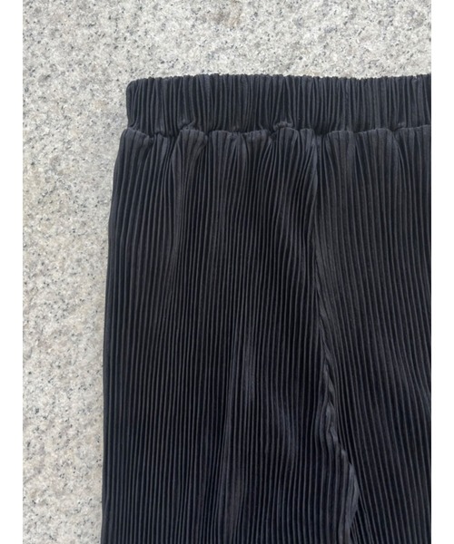 TRUNC（トランクエイティーエイト）の「Velour Flared Pants（その他パンツ・レディース・ブラック・FREE）」の7枚目の写真