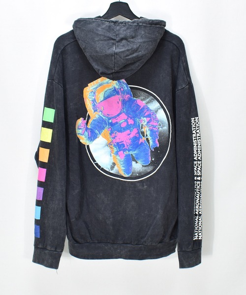 NASA(ナサ)の「【ヴィンテージ古着】HYPER SPACE "NASA" 両面プリント プルオーバーパーカー(パーカー・メンズ・ブラック・LARGE)」の1枚目の写真