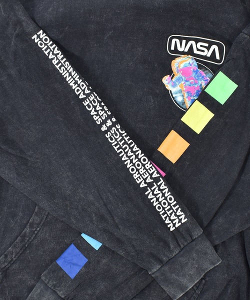 NASA(ナサ)の「【ヴィンテージ古着】HYPER SPACE "NASA" 両面プリント プルオーバーパーカー(パーカー・メンズ・ブラック・LARGE)」の2枚目の写真