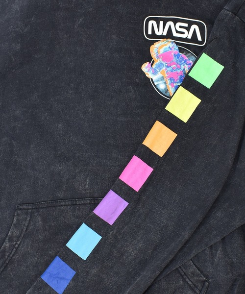 NASA(ナサ)の「【ヴィンテージ古着】HYPER SPACE "NASA" 両面プリント プルオーバーパーカー(パーカー・メンズ・ブラック・LARGE)」の3枚目の写真