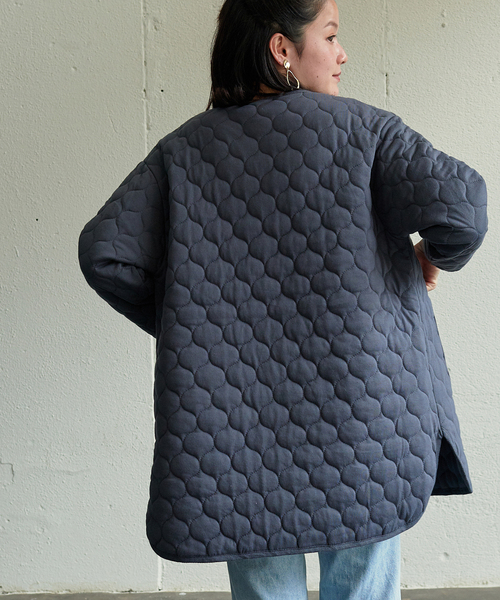 KANGOL EXTRA COMFORT(カンゴールエクストラコンフォート)の「キルトラウンドヘムコート(ノーカラーコート・レディース・ブラック/ベージュ/カーキ/ネイビー・M/L/LL)」の15枚目の写真