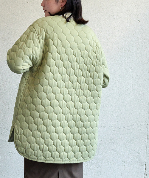 KANGOL EXTRA COMFORT(カンゴールエクストラコンフォート)の「キルトラウンドヘムコート(ノーカラーコート・レディース・ブラック/ベージュ/カーキ/ネイビー・M/L/LL)」の21枚目の写真