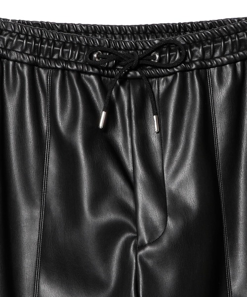 COLUMN（コラム）の「COLUMN / ヴィーガンレザートラックパンツ（その他パンツ・メンズ・ブラック/アイボリー・MEDIUM/LARGE）」の6枚目の写真