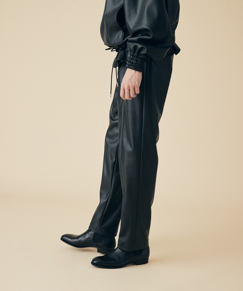 COLUMN（コラム）の「COLUMN / ヴィーガンレザートラックパンツ（その他パンツ・メンズ・ブラック/アイボリー・MEDIUM/LARGE）」の8枚目の写真
