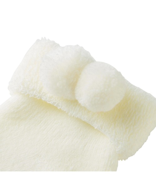 MIKI HOUSE（ミキハウス）の「ぼんてん付きベビーソックス（ベビーシューズ/ベビーソックス・キッズ・ホワイト・7-8cm/9-10cm/11-13cm）」の2枚目の写真