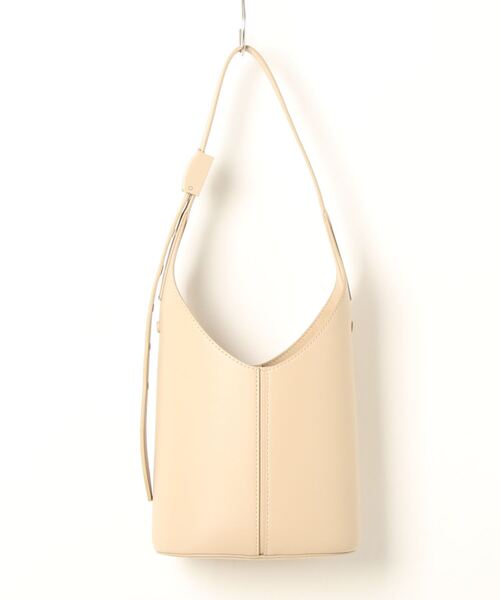 CHARLES&amp;KEITH 美品 アルテア バケットバッグ　保存袋付き Charles and Keith - CHARLES&KEITH 美品 アルテア バケットバッグ