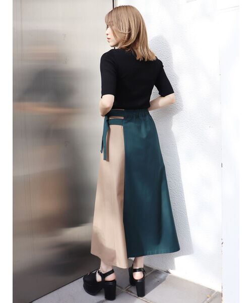 MURUA(ムルーア)の「アシメラップAラインスカート(スカート・レディース・ブルー/グリーン・1/2)」の7枚目の写真