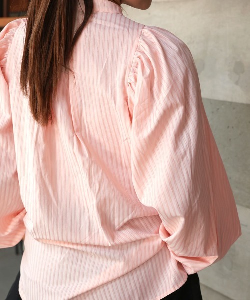 DONOBAN（ドノバン）の「ボリュームスリーブブラウス（シャツ/ブラウス・レディース・ピンク/ホワイト/ネイビー/ブルー/ブラック/ドット/ホワイト系その他/イエロー系その他・F）」の7枚目の写真