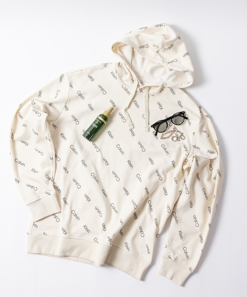 Calvin Klein（カルバン・クライン）の「【Calvin Klein】Calvin Kleinロゴモノグラムスウェットパーカー 総柄 41VC214（パーカー・メンズ・グレー/ブラック/ホワイト/ベージュ・S/M/L）」の4枚目の写真
