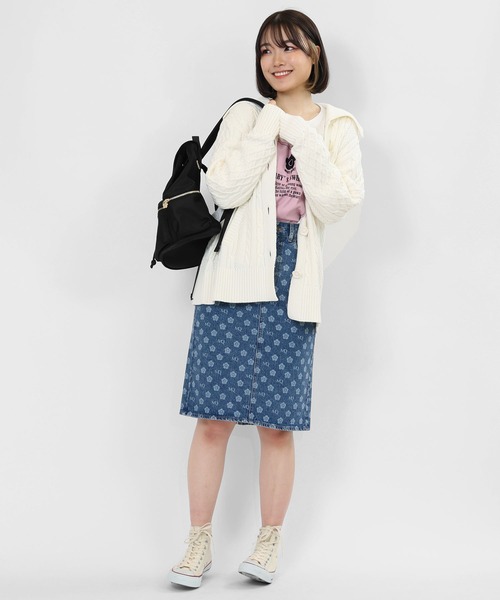 【美品】MARY QUANT ナイロンロゴプレート リュック　アイボリー 楽天市場】ナイロンロゴプレート リュック／マリークヮント
