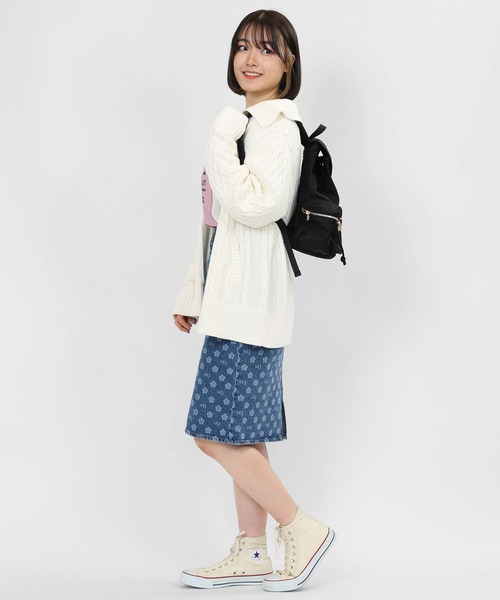 【美品】MARY QUANT ナイロンロゴプレート リュック　アイボリー MARY QUANT（マリークワント）の「ナイロンロゴプレート