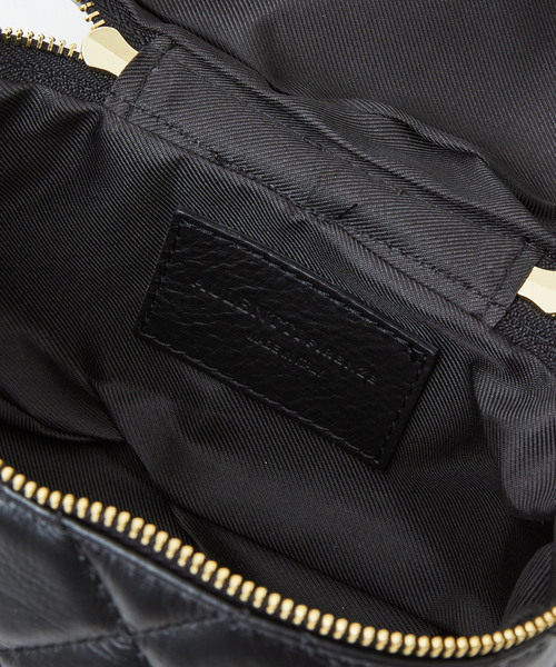 AULENTTI（オウレンティ）の「【AULENTTI/オウレンティ】バニティーバッグ（ショルダーバッグ・レディース・ブラック・フリー）」の13枚目の写真