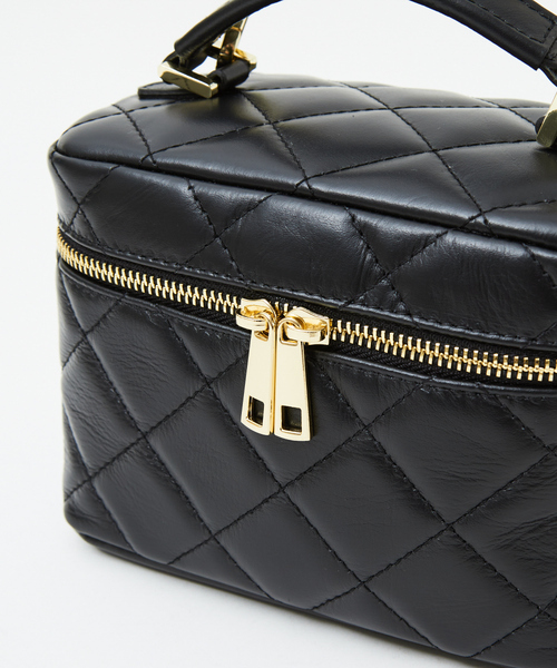 AULENTTI（オウレンティ）の「【AULENTTI/オウレンティ】バニティーバッグ（ショルダーバッグ・レディース・ブラック・フリー）」の15枚目の写真