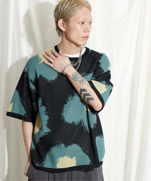 【セール】フラワーペイントニットＴシャツ 総柄/サマーニット/ニットソー（Tシャツ/カットソー）｜NO NEED（ノーニード）