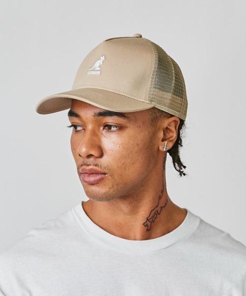 KANGOL(カンゴール)の「KANGOL SMU LOGO TRUCKER MESH CAP(キャップ・メンズ・ブラック/ベージュ/グレー/ブラック×ホワイト・ONE SIZE)」の13枚目の写真