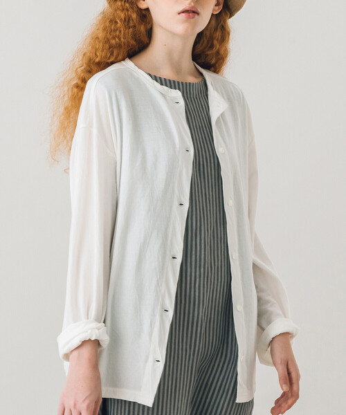 THE SHINZONE（ザ　シンゾーン）の「THE SHINZONE | HIGH TWIST COTTON CARDIGAN WOMEN（カーディガン/ボレロ・レディース・ブラック/ホワイト/ネイビー・F）」の11枚目の写真