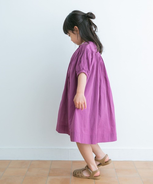 URBAN RESEARCH DOORS（アーバンリサーチドアーズ）の「『親子リンク』コットンボイルギャザーワンピース(KIDS)（ワンピース・キッズ・ピンク系その他/ネイビー/パープル系その他・105/135/120）」の20枚目の写真