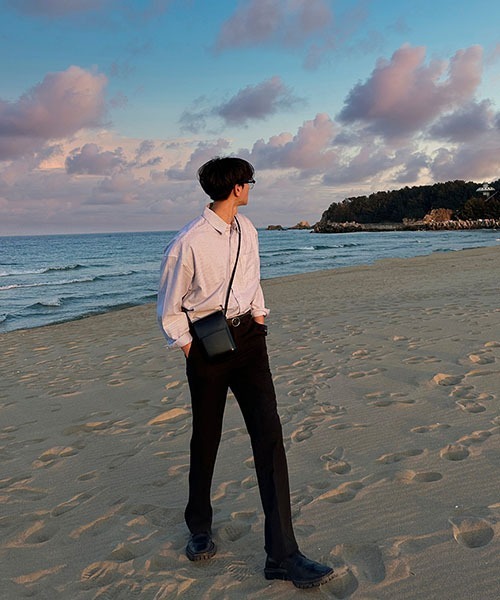 ASCLO（エジュクロ）の「【THE KLOBAL STAGE 韓国アイドル着用】ASCLO Mac Semi Wide Slacks（スラックス・メンズ・ブラック・SMALL/MEDIUM/LARGE）」の2枚目の写真