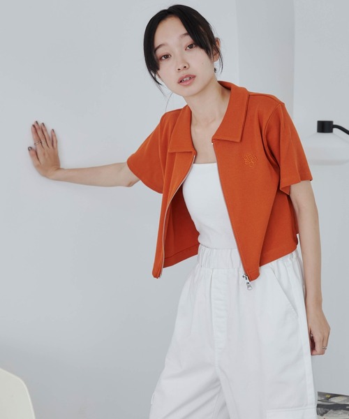 WEGO(ウィゴー)の「WEGO/ダブルZIPワンポイントリブT(Tシャツ/カットソー・レディース・ブルー/ブラック/ホワイト/ブラック系その他/グリーン/ホワイト系その他/オレンジ・FREE)」の22枚目の写真