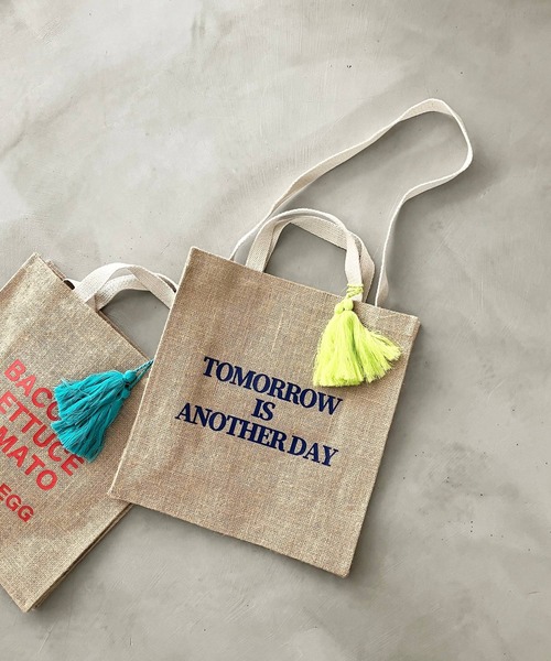 こへみ LEPSIM（レプシィム）の「タッセル付きジュートトート 187741