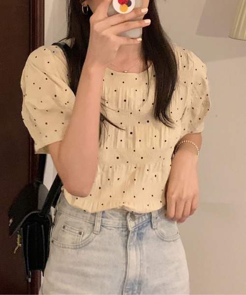 ibeul_（イベール）の「ドットプリントシャーリング生地半袖ブラウス（Tシャツ/カットソー・レディース・ベージュ・M/S/FREE）」の3枚目の写真