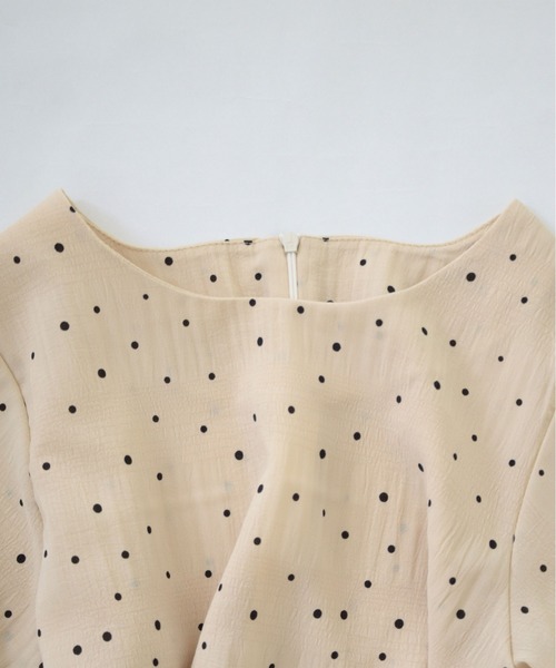ibeul_（イベール）の「ドットプリントシャーリング生地半袖ブラウス（Tシャツ/カットソー・レディース・ベージュ・M/S/FREE）」の13枚目の写真
