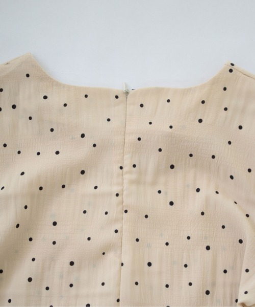 ibeul_（イベール）の「ドットプリントシャーリング生地半袖ブラウス（Tシャツ/カットソー・レディース・ベージュ・M/S/FREE）」の8枚目の写真